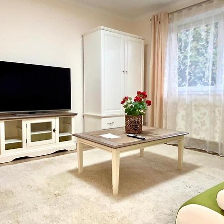 Wohnung Im Erdgeschoss Bietigheim-Bissingen Esterno foto